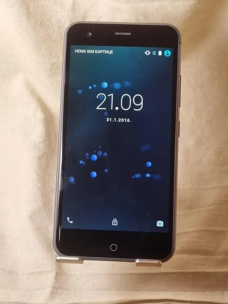 Tesla Smartphone 6.1