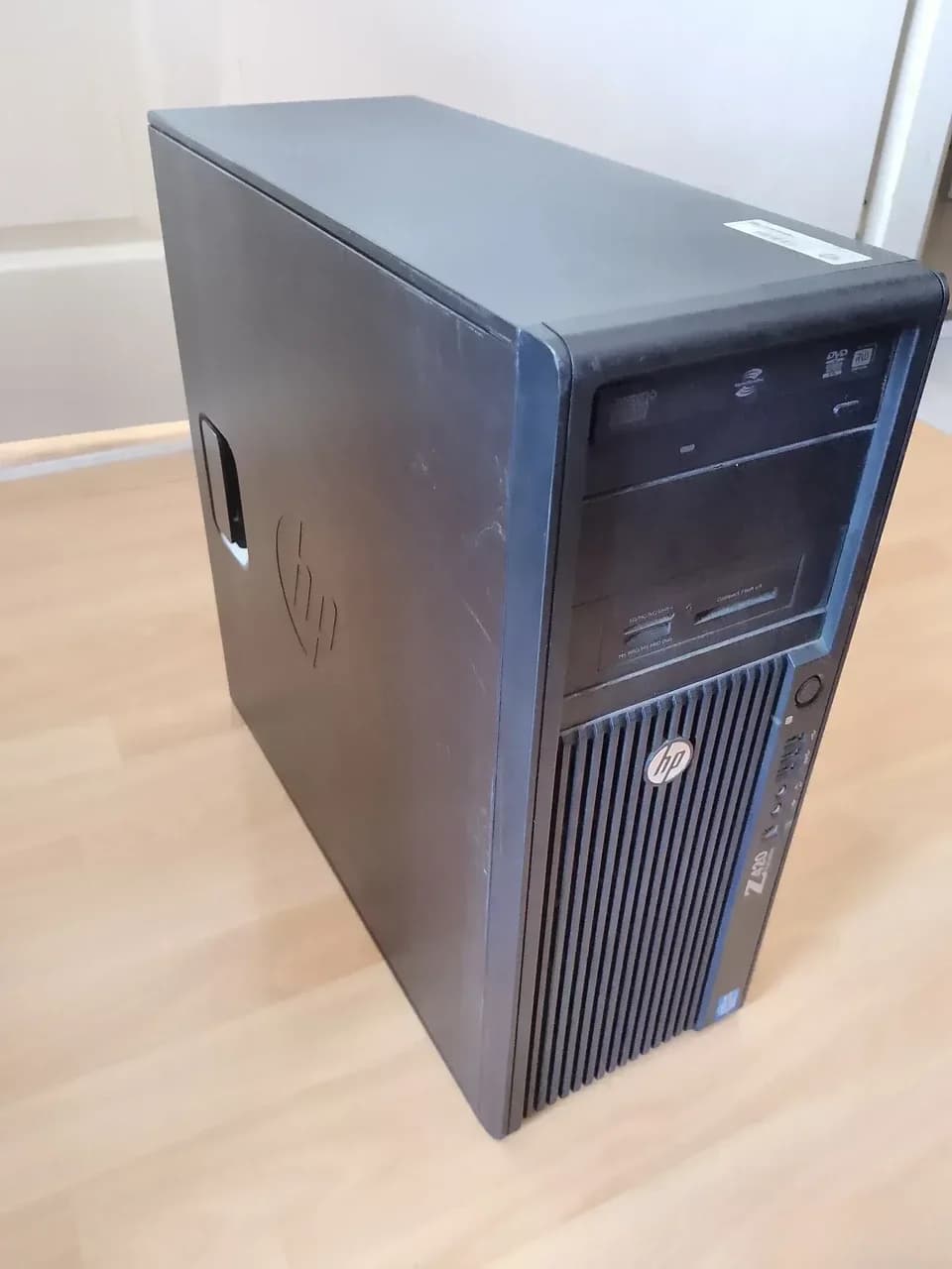 HP Z420 / Xeon / 32GB RAM / SSD / GPU 4GB GDDR5 / Akcija