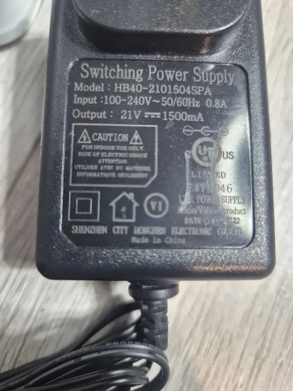 Adapter 21V - 1500mA (1.5A) Model: HB40-2101504SPA