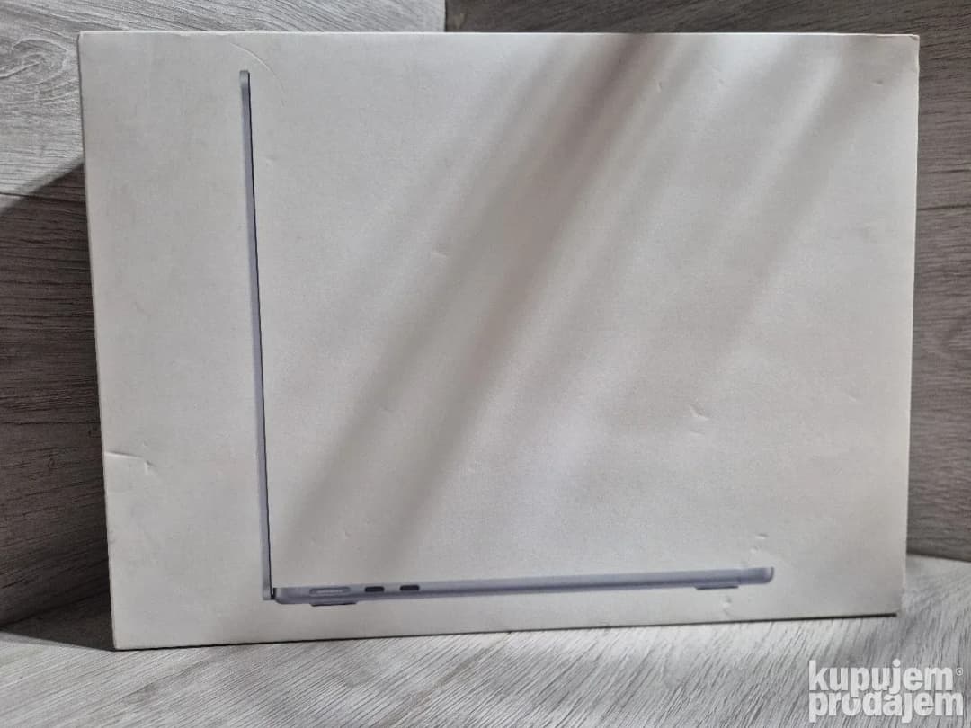 Kutija - MacBook Air with the M4 chip A3240