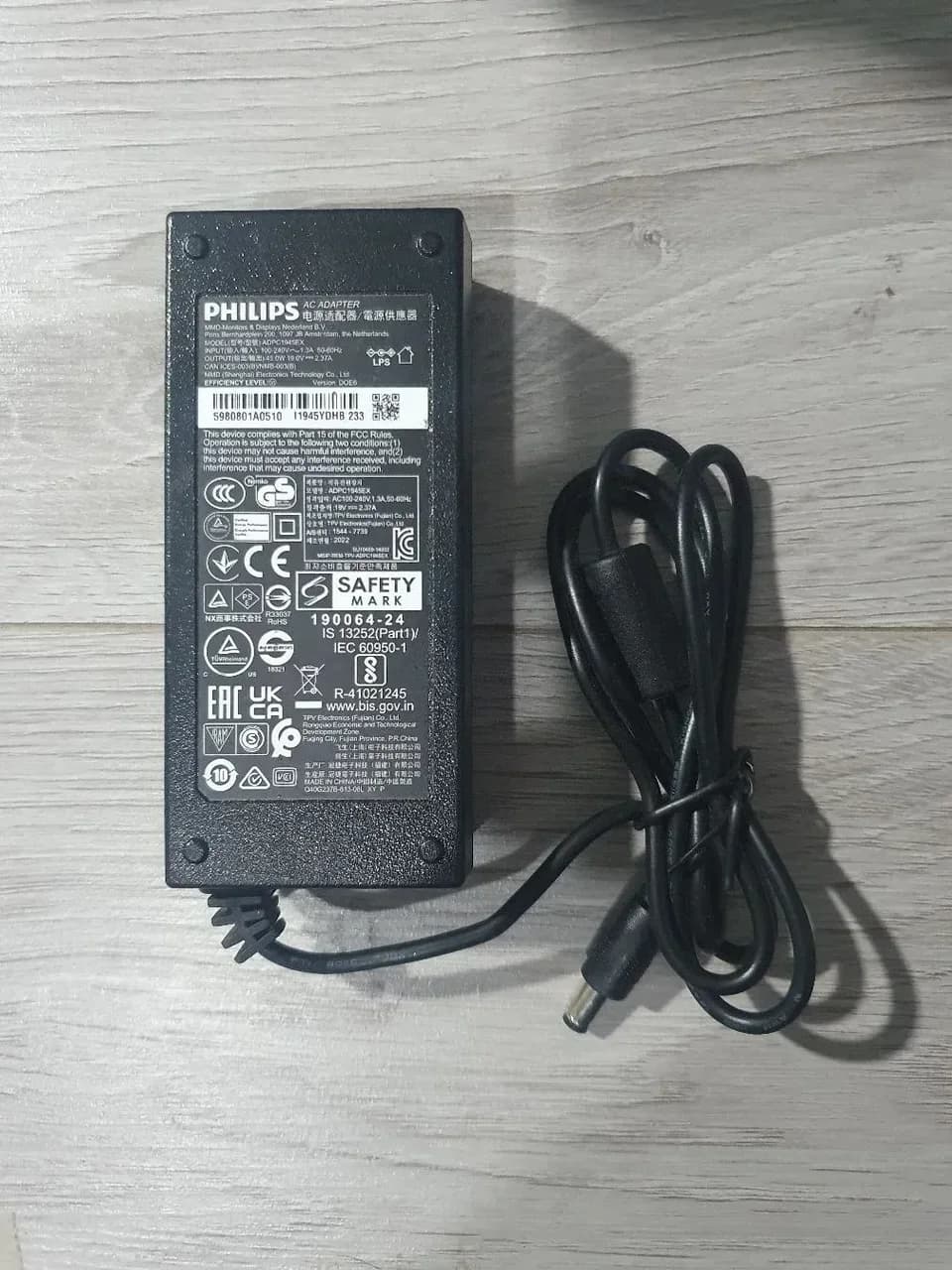 Philips 19V 2.37A 45W ORIGINAL (ADPC1945EX)