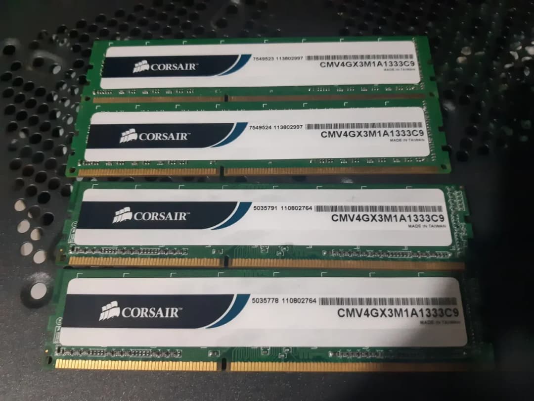 4x4gb ddr3 Corsair 1333Mhz