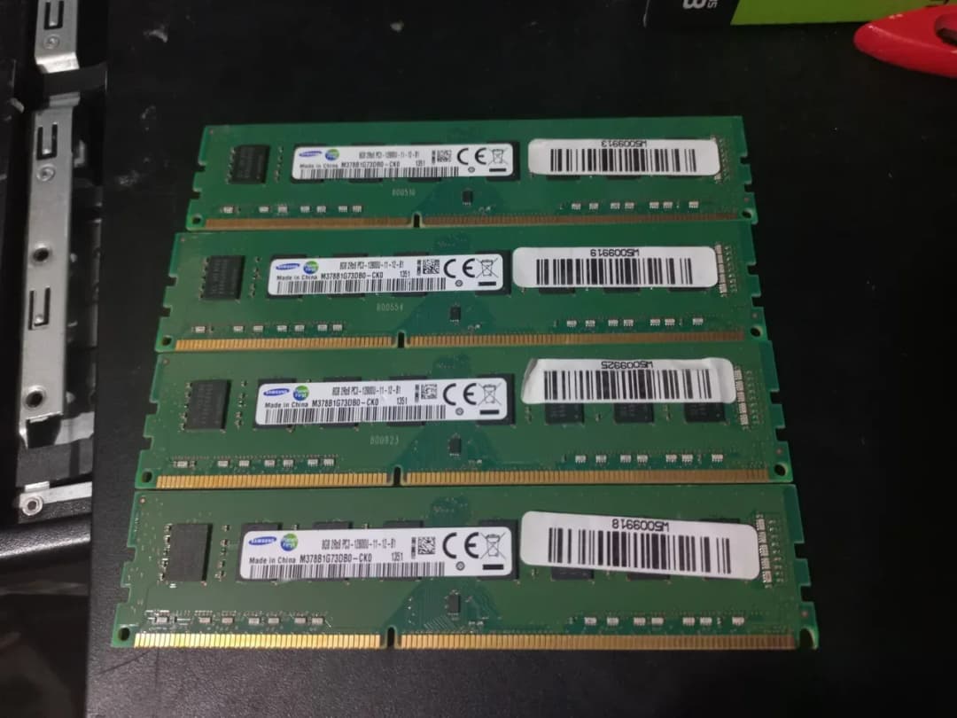 2x8gb ddr3 Samsung 1600Mhz