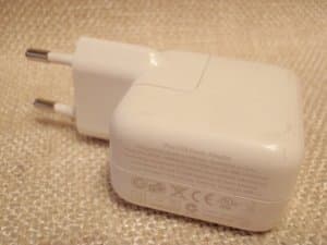 Apple punjac A1205