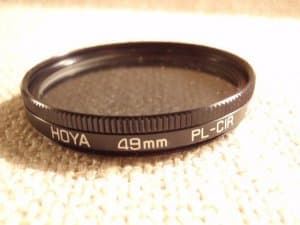 HOYA 49 POL-CIR filter
