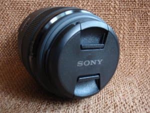 18-55 DT3.5-5.6 SAM II Sony optika