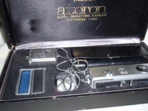 YASHICA ATORON fotoaparat
