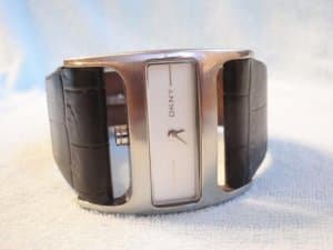 DKNY zenski sat