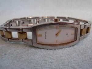 FOSSIL zenski sat xxx