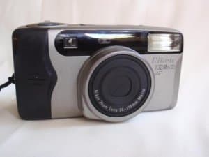 NIKON ZUM 600 fimas aparat