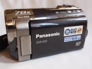 PANASONIC SDR-550 digitalna kamera