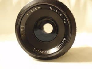 35/2.8 Revuenon m42 objektiv