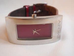 DKNY zenski sat