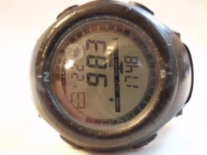 SUUNTO digitalni sat xxxw