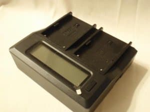 SONY BP-U60 punjac digitalni