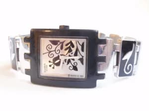 SWATCH zenski sat xxx