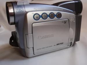 CANON MV 700i mini dv kamera