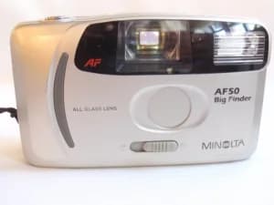 Minolta AF50 analogni fotoaparat