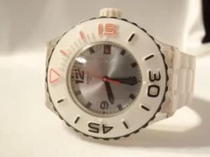 SWATCH zenski sat xxxw