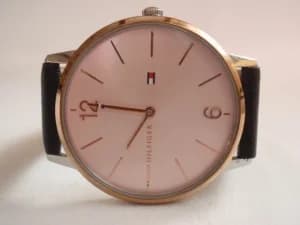 TOMMY HILFIGER zenski sat
