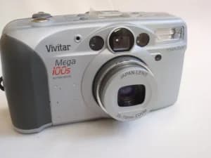 Vivitar Mega 100s analogni aparat