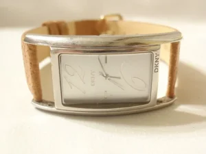 DKNY zenski sat xxxwww