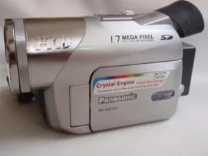 Pnasonic NV-GS120 3CCD kamkorder