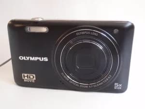 OLIMPUS D-745 kompakt aparat