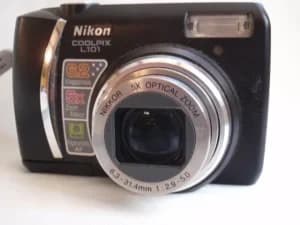 NIKON l 101 kompakt fotoaparat
